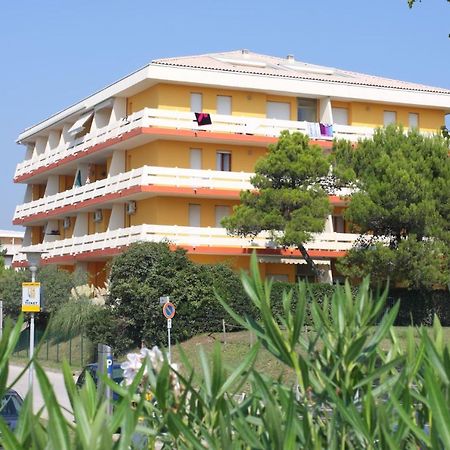 Condominio Carina Sud Bibione Exterior foto