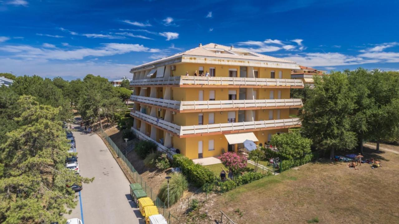 Condominio Carina Sud Bibione Exterior foto